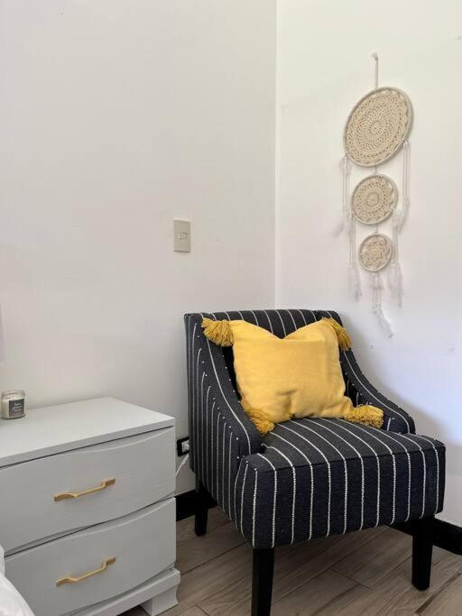 Cr Mariposa Rentals Lakeview Penthouse With Office Space, Pool, Gym, Tennis Santa Ana  Exterior foto