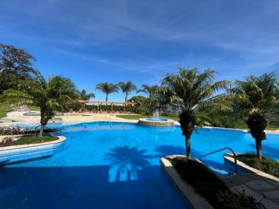 Cr Mariposa Rentals Lakeview Penthouse With Office Space, Pool, Gym, Tennis Santa Ana  Exterior foto