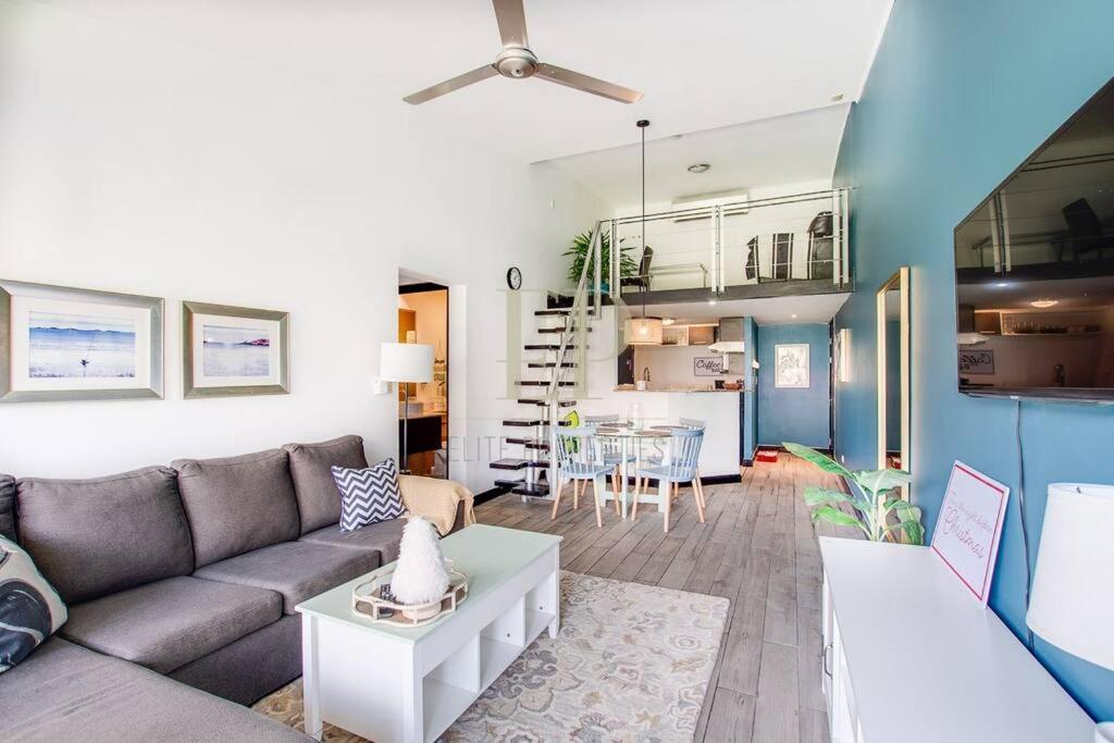 Cr Mariposa Rentals Lakeview Penthouse With Office Space, Pool, Gym, Tennis Santa Ana  Exterior foto