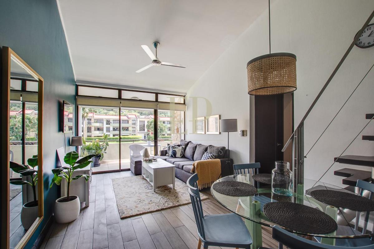 Cr Mariposa Rentals Lakeview Penthouse With Office Space, Pool, Gym, Tennis Santa Ana  Exterior foto