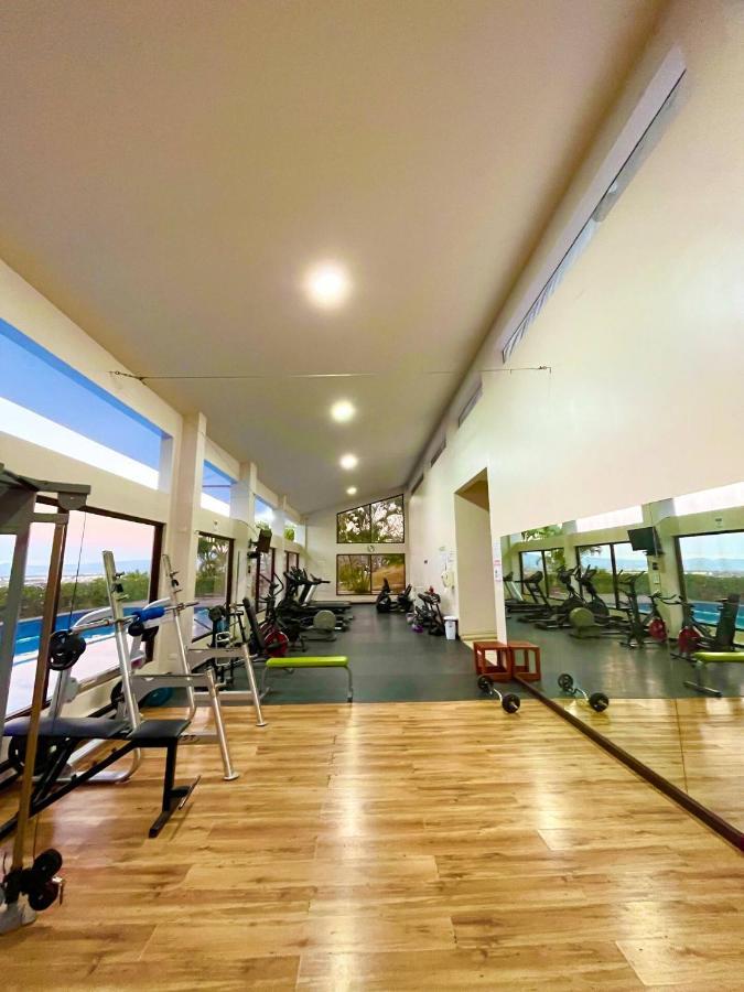 Cr Mariposa Rentals Lakeview Penthouse With Office Space, Pool, Gym, Tennis Santa Ana  Exterior foto